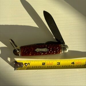 Vintage Camillus camp knife